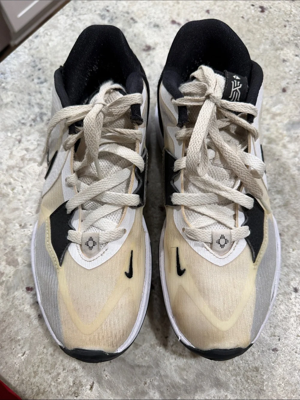 Nike Kyrie Low 5 TB Sneakers Black White Cream Size 6.5 Mens